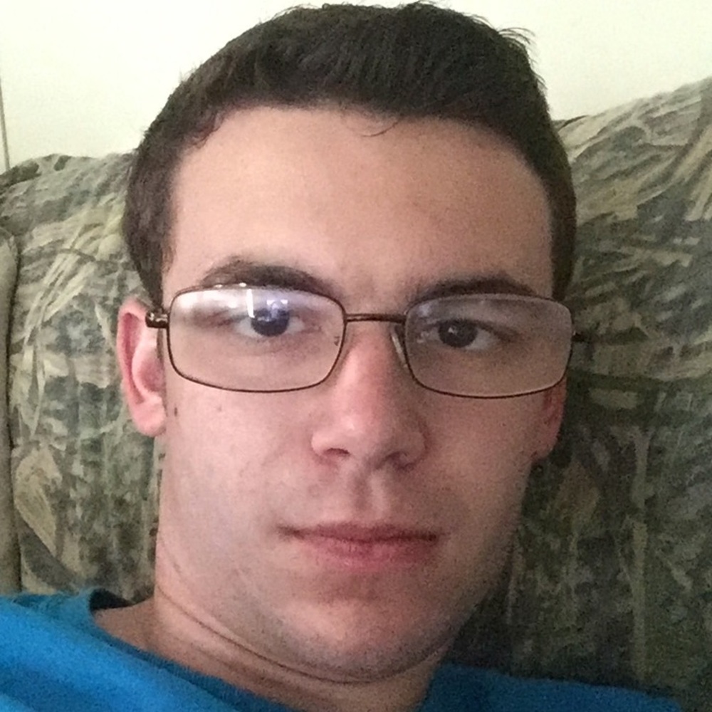 Meet your Posher, Ethan